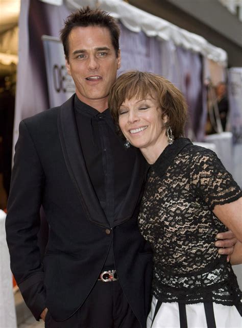 martha burns paul gross divorce.